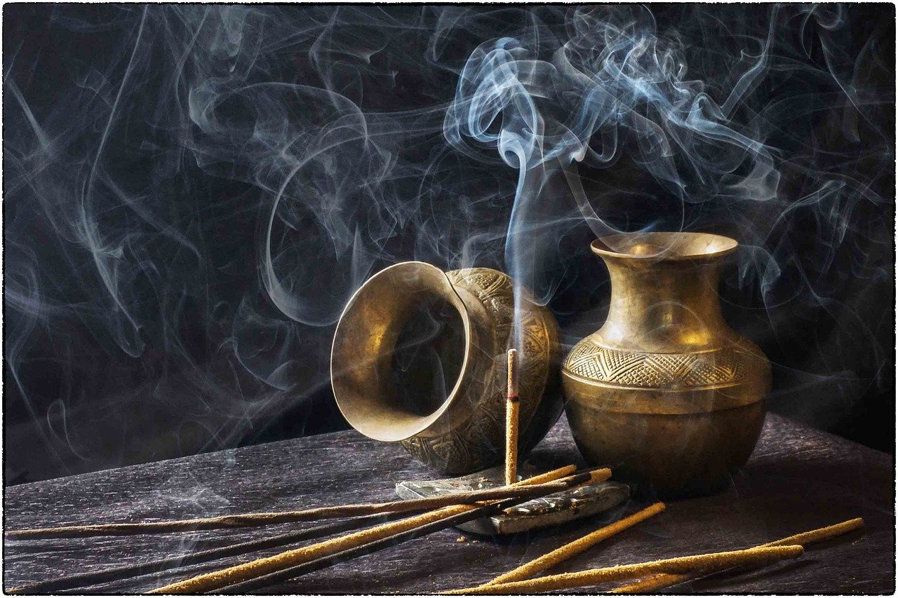découvrez les rituels laïques, leurs origines, leurs significations et leur impact dans la vie quotidienne moderne.